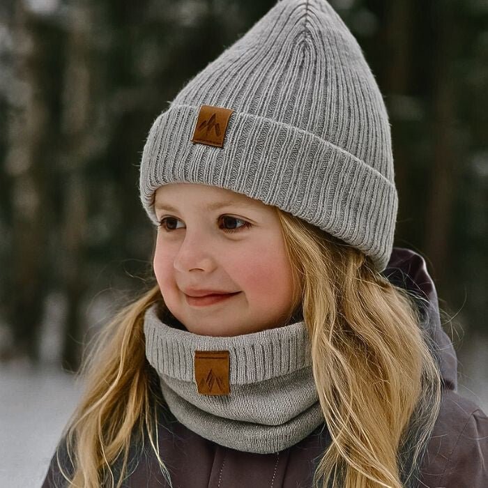 AHAHA Kisgyermek Sapka és Körsál Szett - M Méret, Szürke Szín - BShopydivatos gyerek sapkadivatos gyerek sálgyerek kiegészítőX001FWJ1Y1_1