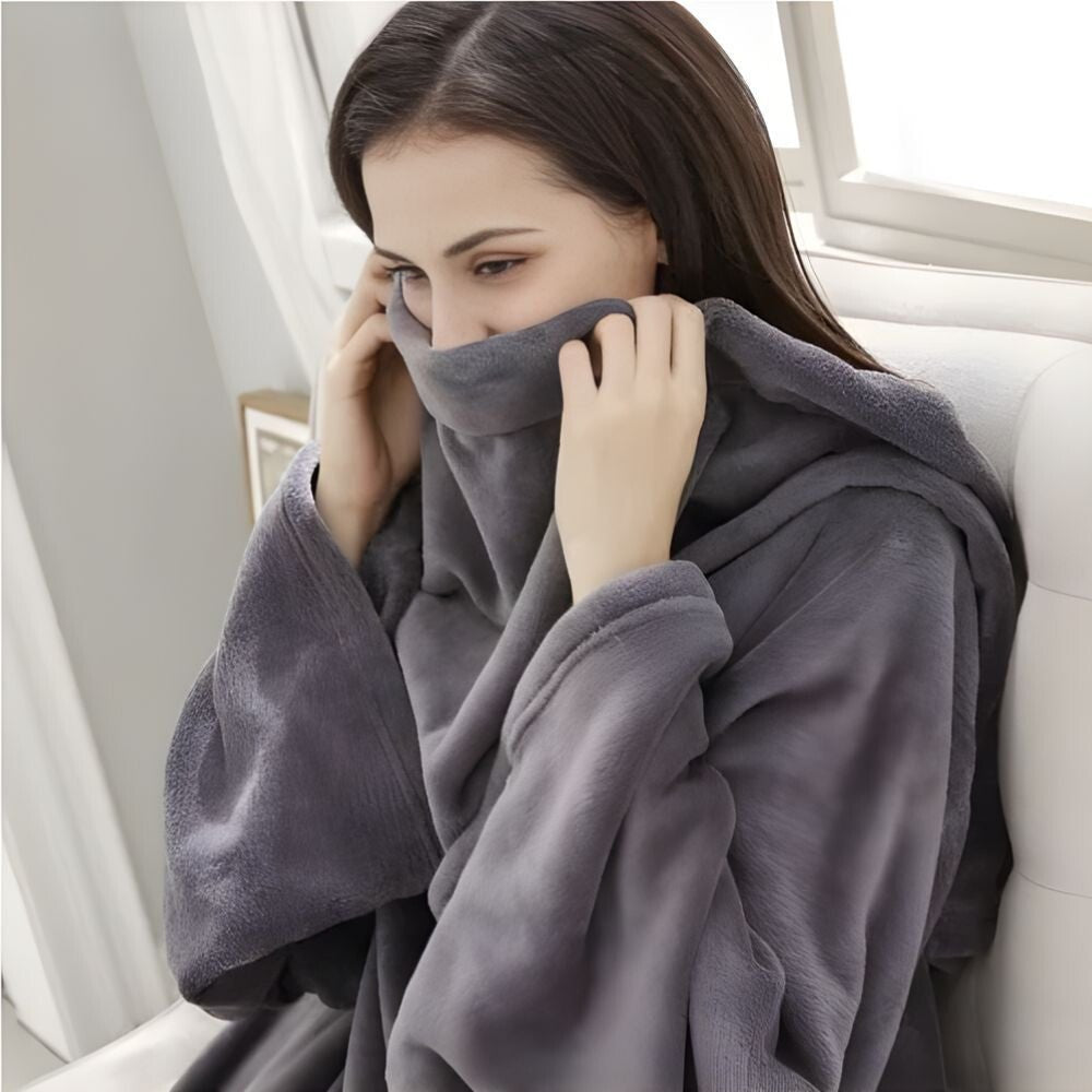 Hordható Pléd Kéznyílással és Zsebbel – Extra Puha Kivitel, Világosszürke - BShopy